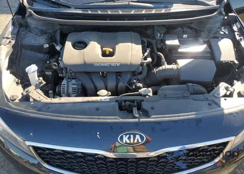 2017 Kia Forte Lx z USA, uszkodzony, nr VIN 3KPFK4A76HE039721